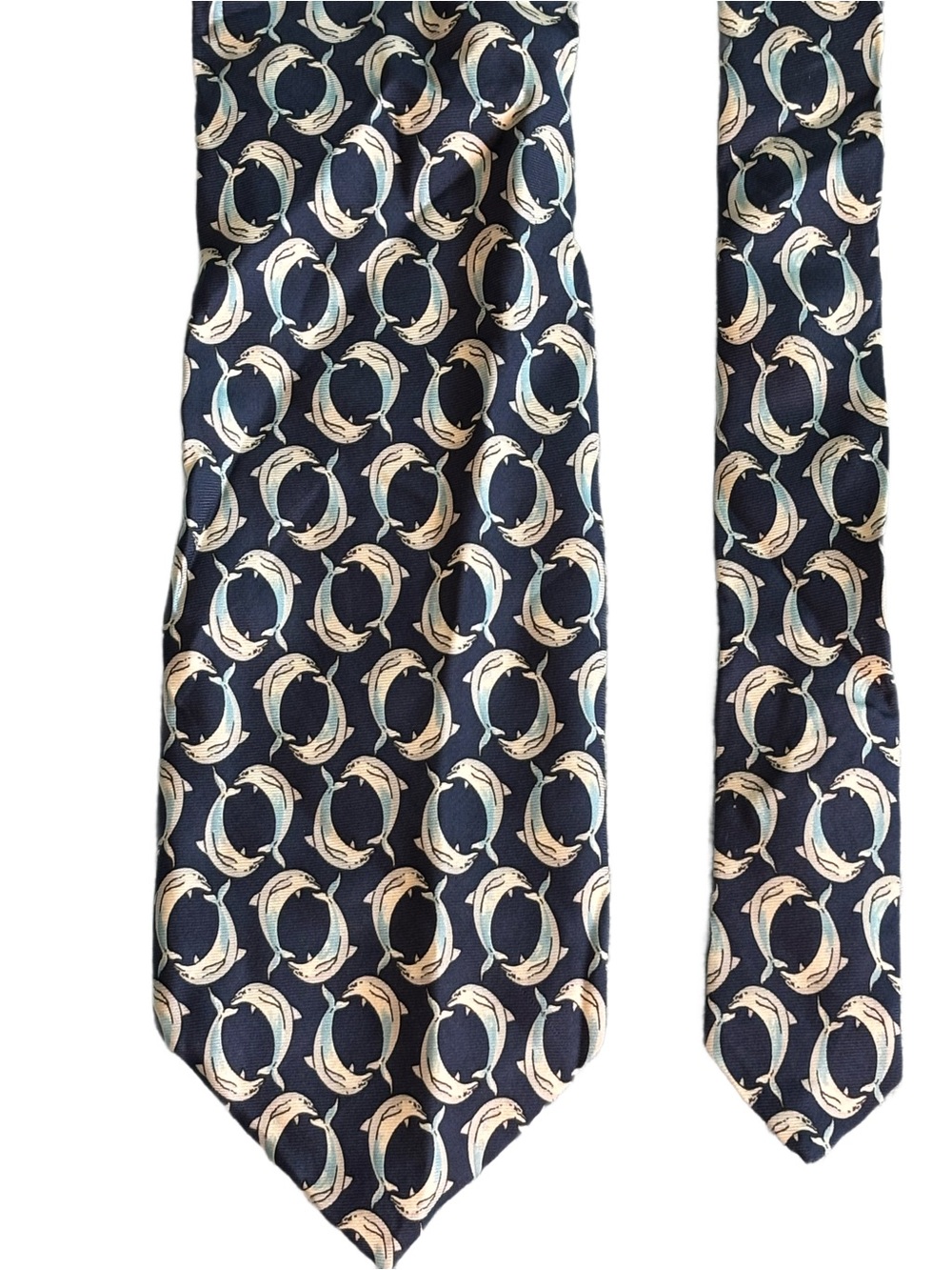 BEAUFORT TIE RACK Rare Navy Blue wth Silvery Blue Dolphins 100% Silk Tie